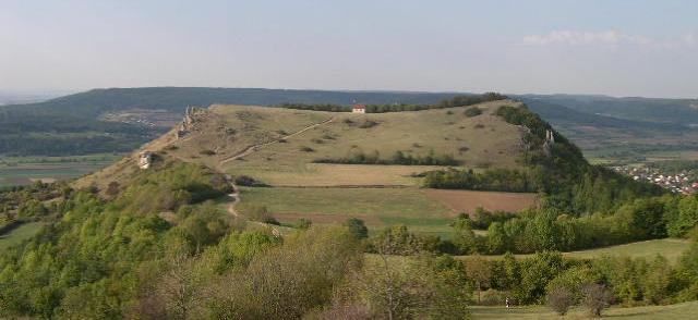 Zum Berg der Franken: Wanderwege rund ums Walberla