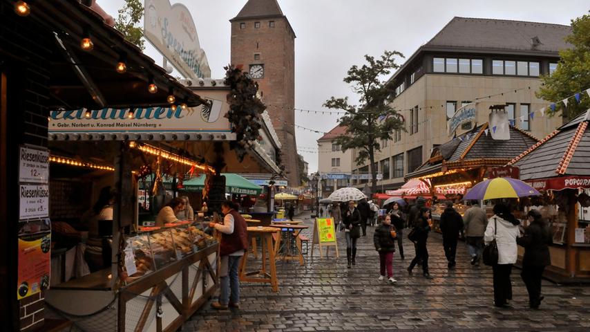 Passend zur Eröffnung des Fischmarktes gab es in Nürnberg regnerisches Wetter, wie man es sonst nur aus dem Norden kennt.