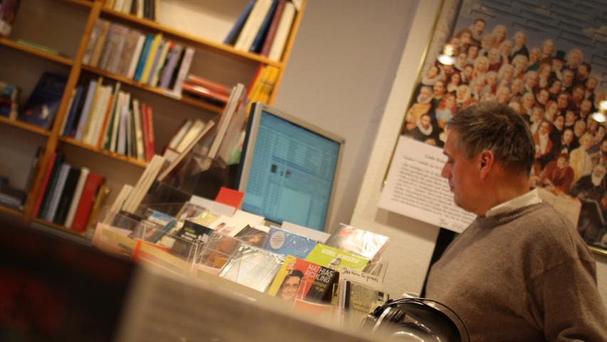 ... Musikliebhaber im Laden von Udo Janik eine breite Auswahl an Klassik, Jazz und Hörbüchern.