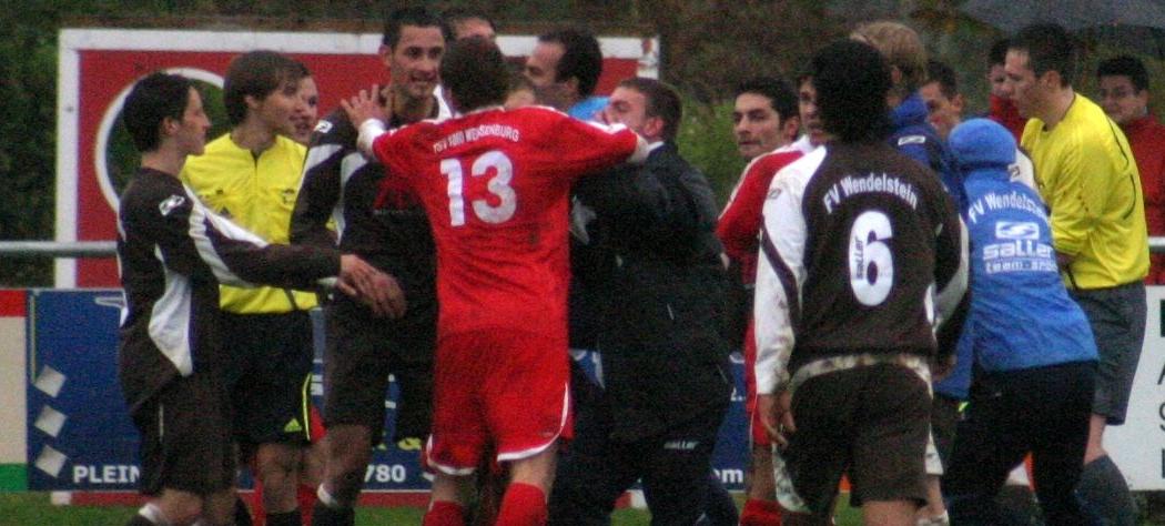 Fäuste flogen bei der Partie des TSV Weißenburg