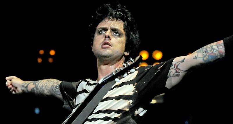 Anfang der 90er brachten Green Day den Punk zurück auf die Bühne. Genau an diese Zeit wollten sie mit ihrer neuen Albumtrilogie anknüpfen. Das Problem: Die Band hat mindestens bis Februar 2013 alle Auftritte abgesagt, da sich Sänger Billy Joe Armstrong in der Reha befindet. Man darf gespannt sein, ob er bis zu Rock im Park rechtzeitig wieder fit wird. Ein Bandporträt von Green Day gibt's hier.