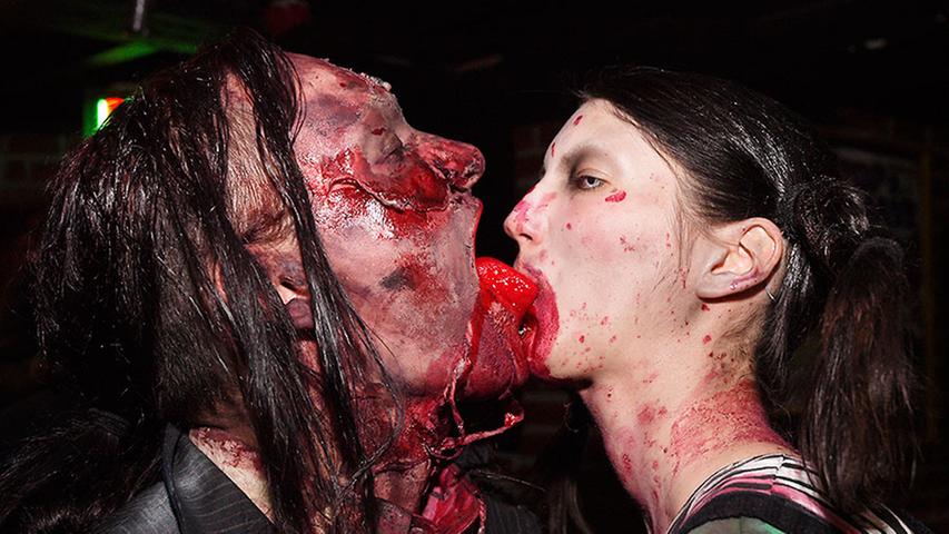 Zombie-Zungenküsse sind doch echt grauslich!