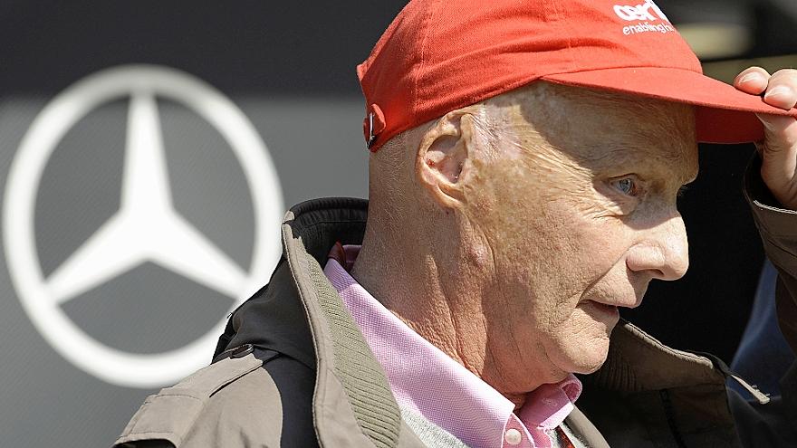 Mercedes-Teamaufsichtsrat Niki Lauda mahnt die Streithähne Lewis Hamilton und Nico Rosberg zur Vernunft.