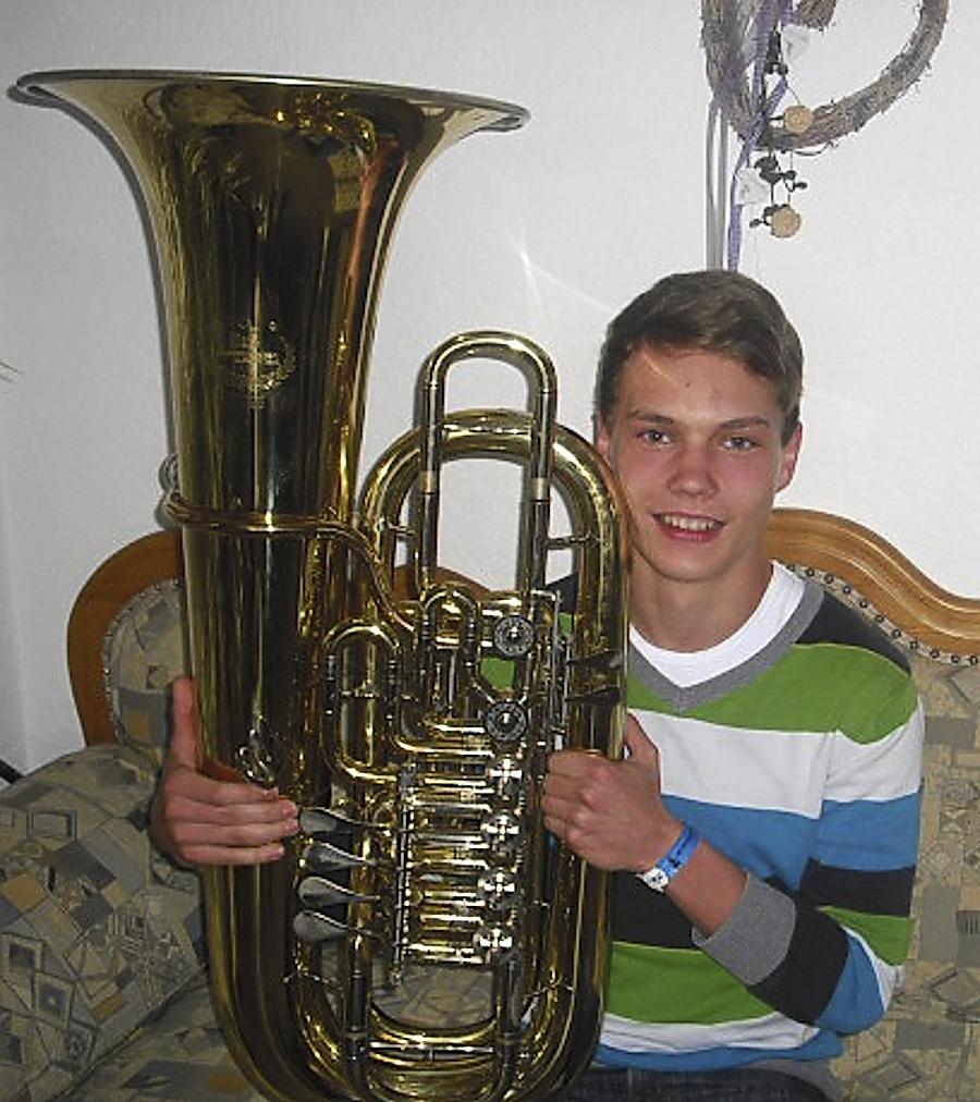 Daniel tuba store