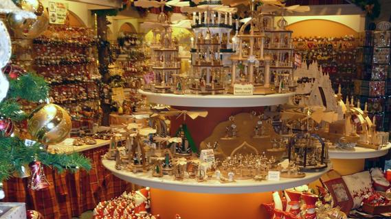 Wohlfahrt kathe christmas germany america clover Käthe Wohlfahrt - the world famous Christmas Store - Shopping