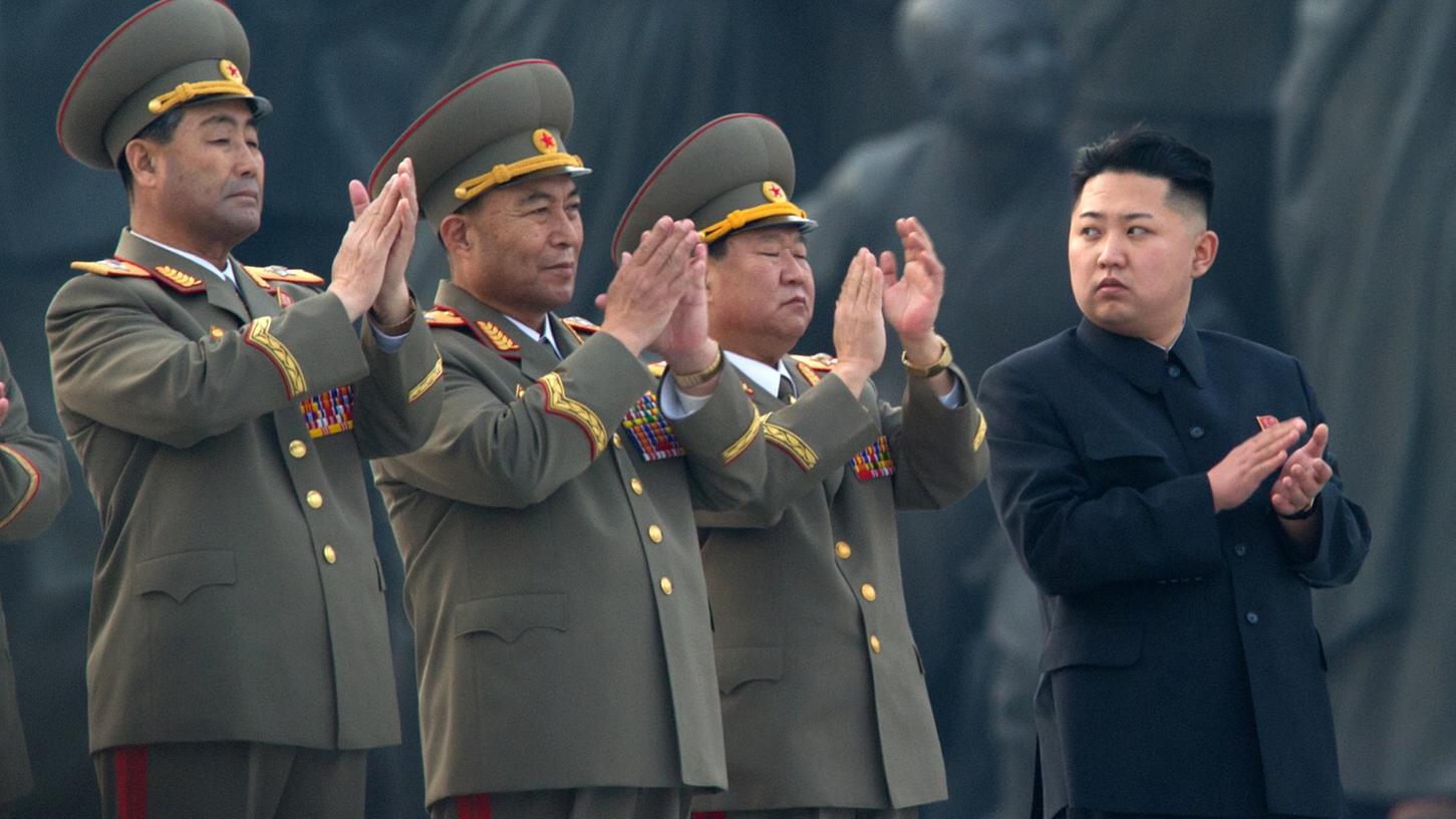 Nordkoreas Diktator Kim Jong Un führt sein Land an den nuklearen Abgrund. Auch die mitunter harschen Töne von US-Präsident Donald Trump tragen kaum zur Entspannung der Lage bei.