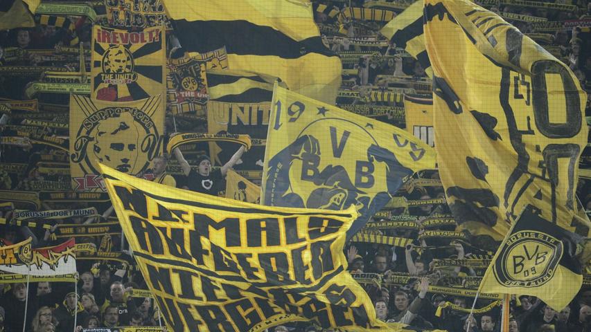 Ausverkauft meldet der Signal Iduna Park bei der Partie des Deutschen Meisters Borussia Dortmund gegen die SpVgg Greuther Fürth.