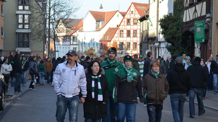 Manche Fans verbanden das Spiel des Jahres in Franken gleich mit einem Familienausflug.