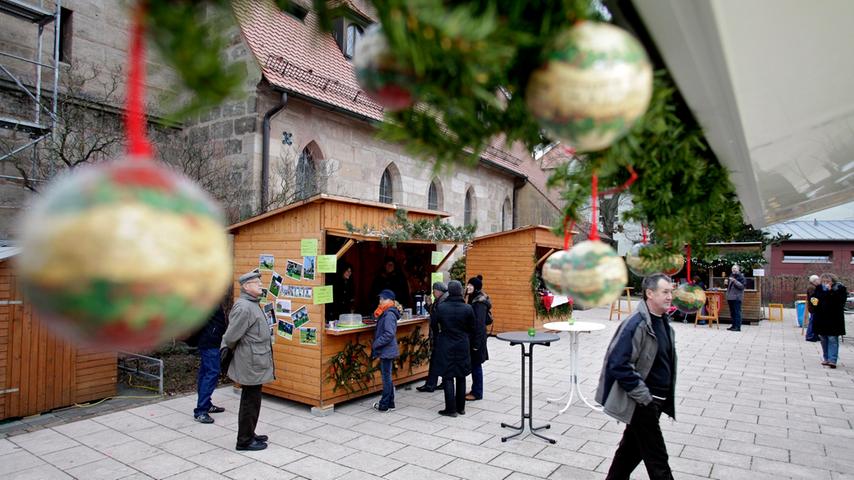 Nicht sonderlich lang, dafür umso schöner ist der Eibacher Weihnachtsmarkt. Bis zum dritten Dezember kann hier geschlemmt oder aber Geschenke gekauft werden.