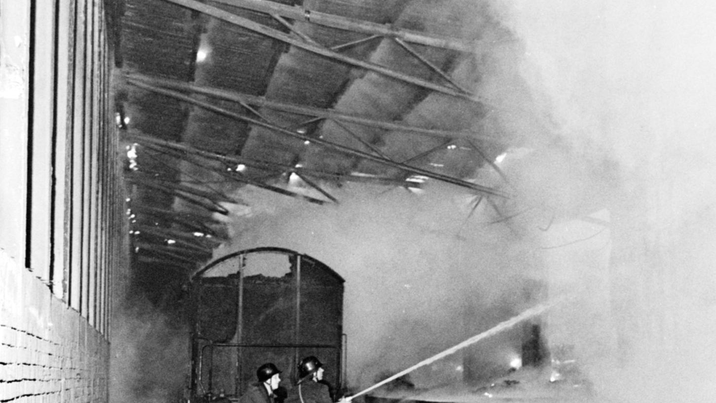 4. Dezember 1962: Großfeuer in Kartonfabrik