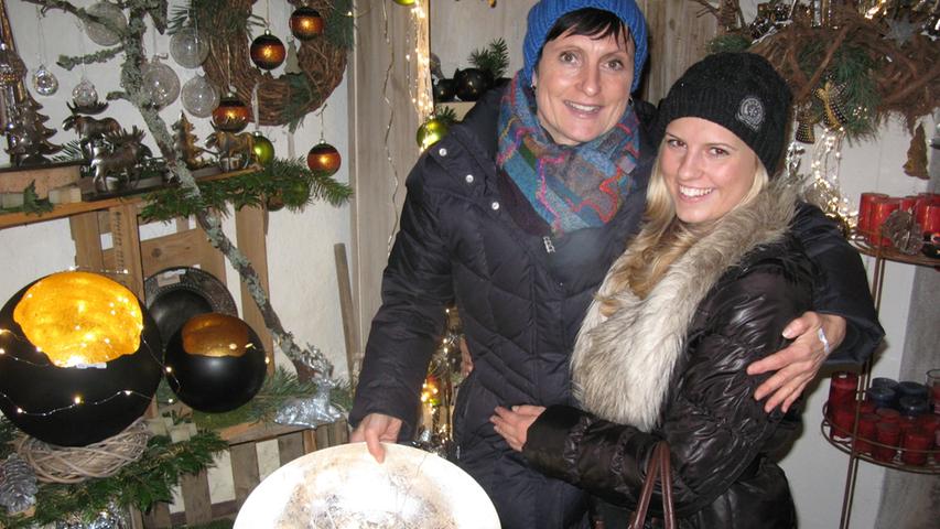Glühweinwetter und Winterstimmung: Weihnachtsmarkt in Gunzenhausen