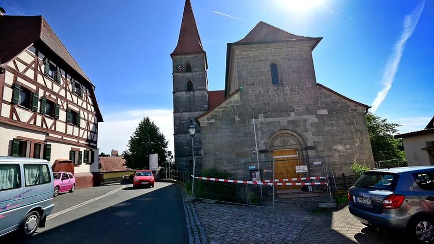  Die Klosterkirche in Münchaurach - ein Schmuckstück unter den fränkischen Kirchen.
