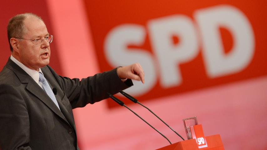 "Nahezu jeder Sparkassendirektor in Nordrhein-Westfalen verdient mehr als die Kanzlerin." (SPD-Kanzlerkandidat Peer Steinbrück am 30. Dezember 2012 in der "Frankfurter Allgemeinen Sonntagszeitung")