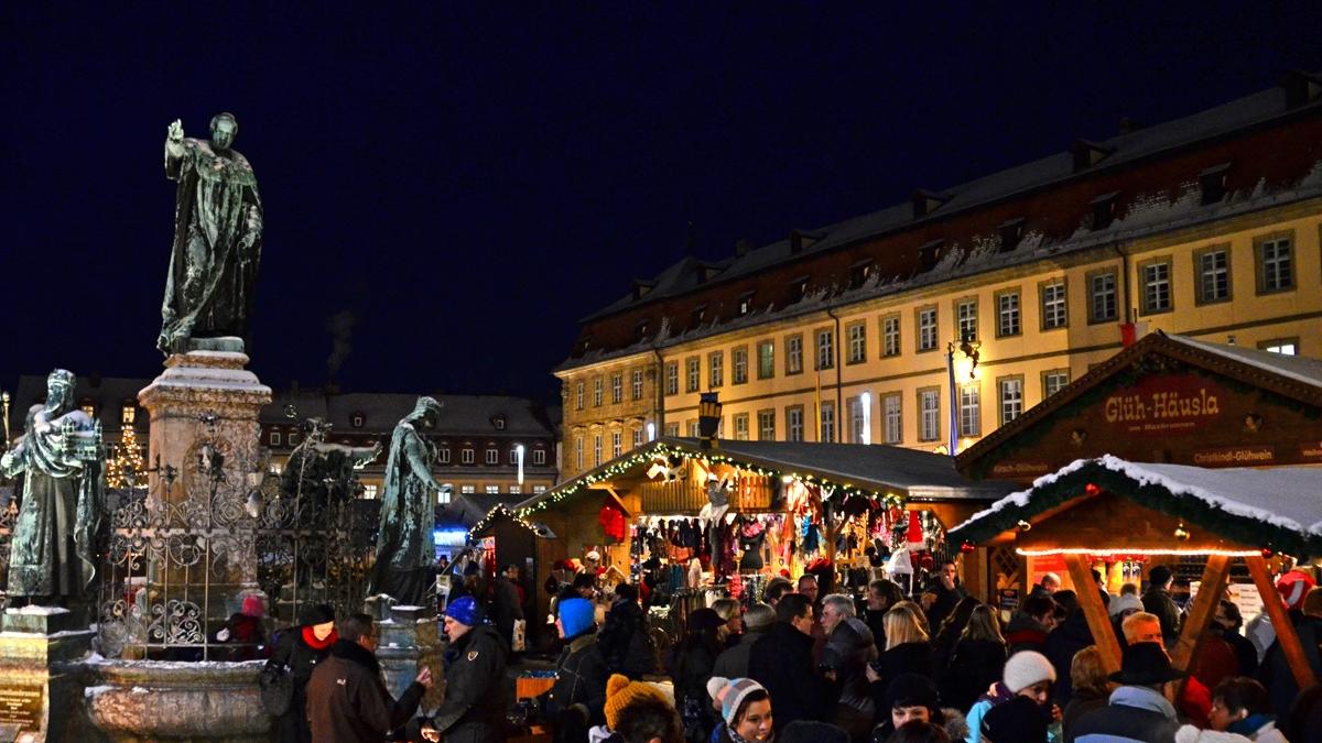Impressionen vom Weihnachtsmarkt in Bamberg im Jahr 2017.
Impressionen vom Weihnachtsmarkt in Bamberg im Jahr 2017.