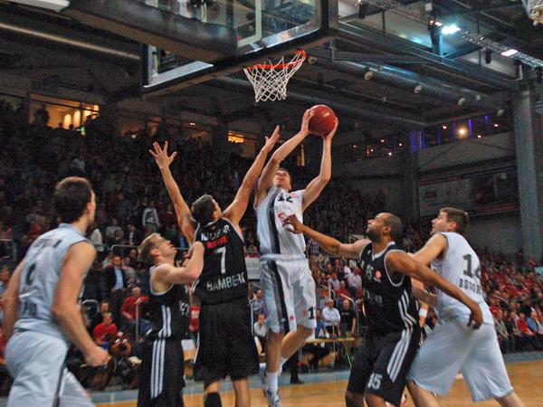 Brose Baskets schaffen TOP16-Einzug