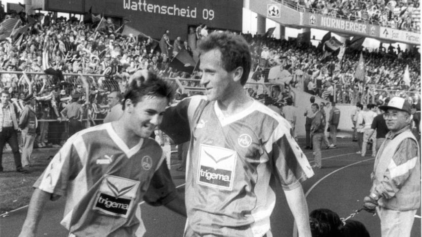 ... begann 1993, als der damals 20-Jährige vom FC Starnberg an den Valznerweiher wechselte und sofort Stammspieler bei der Erstligatruppe von Willi Entenmann und später Rainer Zobel wurde. Schon damals verstand er sich gut mit Rainer Zietsch. Eine Saison später...