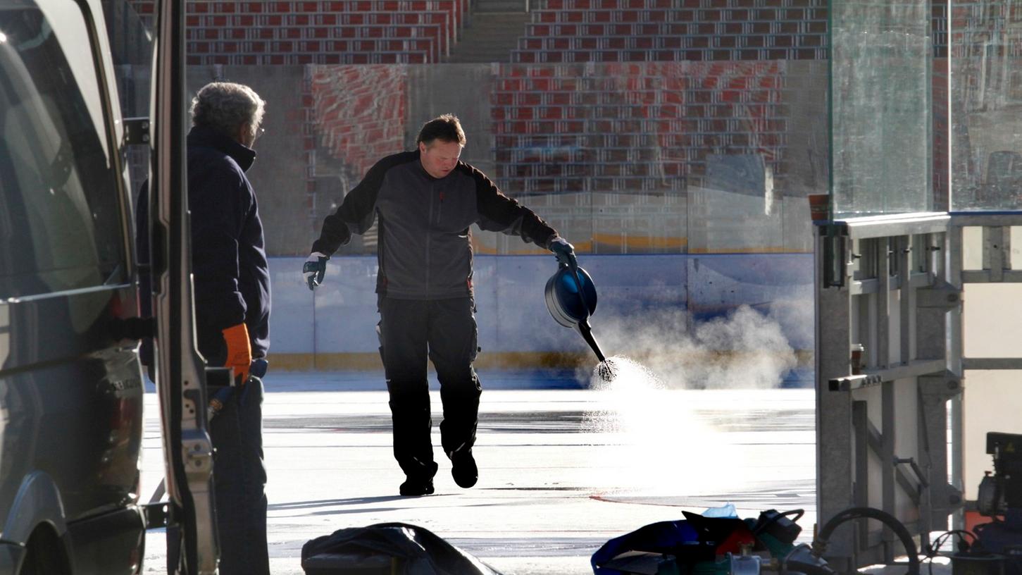 Rund 2.500 Quadratmeter hat die Eisfläche beim DEL Winter Game.