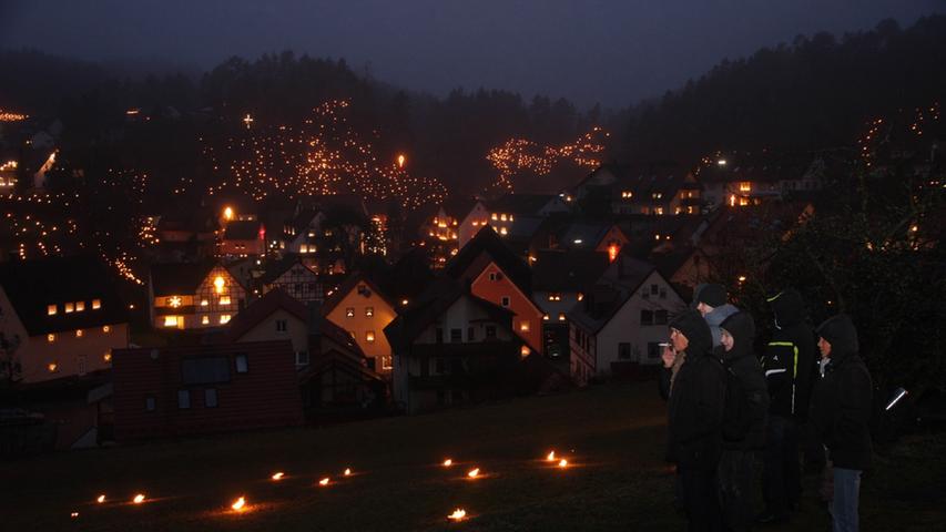 Ewige Anbetung mit Lichterprozession in Obertrubach