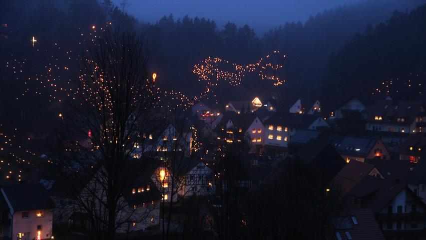 Ewige Anbetung mit Lichterprozession in Obertrubach