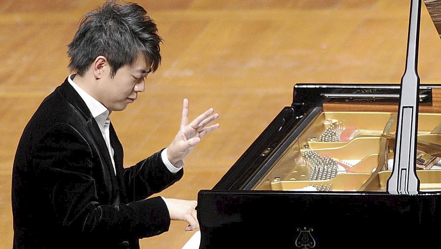 Der chinesische Star-Pianist Lang Lang,...