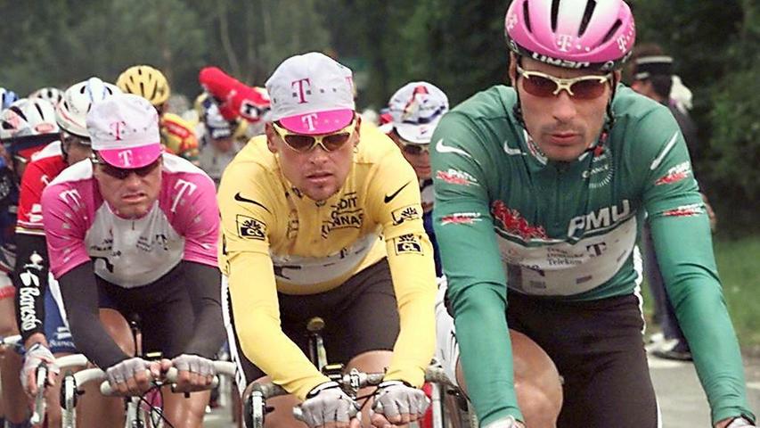 2006: Zwei Tage vor dem Start der Tour de France werden neun Fahrer, darunter Jan Ullrich und der Italiener Ivan Basso, von der Rundfahrt ausgeschlossen. Sie sollen mit dem spanischen Doping-Arzt Eufemiano Fuentes zusammengearbeitet haben. US-Profi Floyd Landis wird positiv auf Testosteron getestet. 14 Monate später wird er für zwei Jahre gesperrt. Der Tour-de-France-Sieg wird Landis aberkannt. Im Mai 2010 gibt er Doping zu. 2007: Die Radprofis Jörg Jaksche, Bert Dietz, Christian Henn, Udo Bölts, Brian Holm, Rolf Aldag, Erik Zabel und Bjarne Riis, der Tour- Sieger von 1996, gestehen Blutdoping. Die Sportärzte Lothar Heinrich, Andreas Schmid und Georg Huber werden von der Universitätsklinik Freiburg suspendiert.