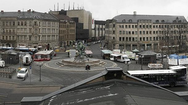 Kritik am eiligen Umzug des Wochenmarkts