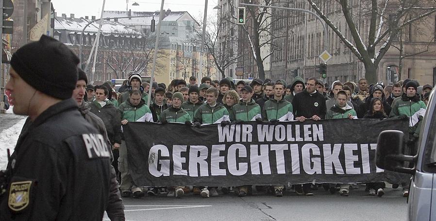 Fürth und FCB: Fan-Demo in München