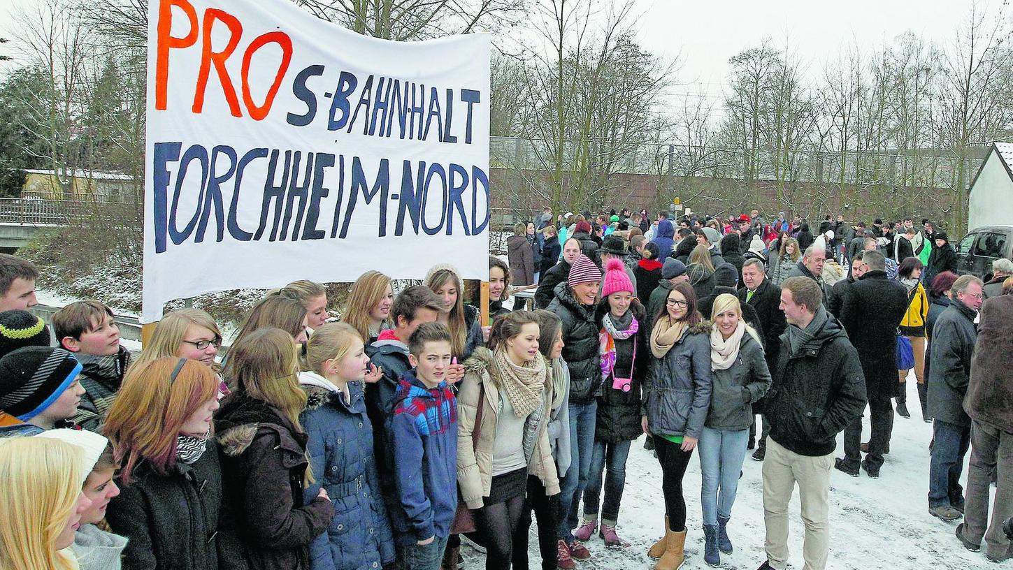 Schüler setzen sich für S-Bahn-Halt ein