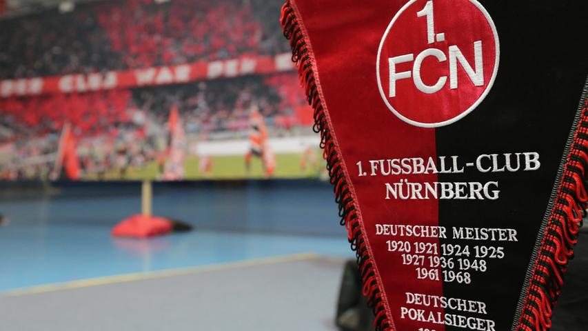 Der 1. FC Nürnberg ist stolz auf seine triumph- und tränenreiche Gesichte. Dass sich der FCN auch intensiv mit den dunklen Kapiteln seiner über 116-jährigen Vereinshistorie auseinandersetzt, demonstrierte Nürnbergs Lieblingsverein...