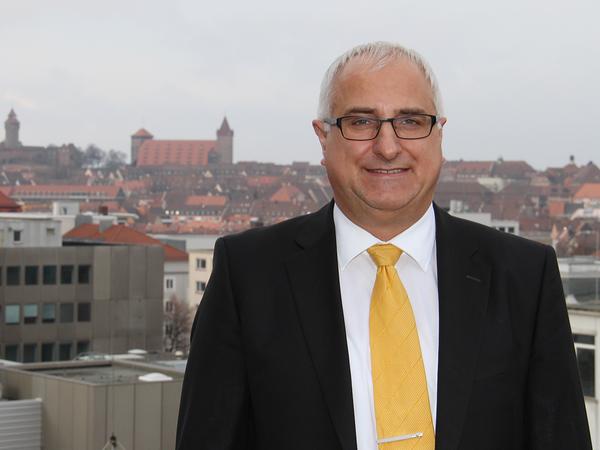 Der Informatiker Jörg Rohde ist Vizepräsident des Bayerischen Landtags und Bezirksvorsitzender der FDP Mittelfranken.