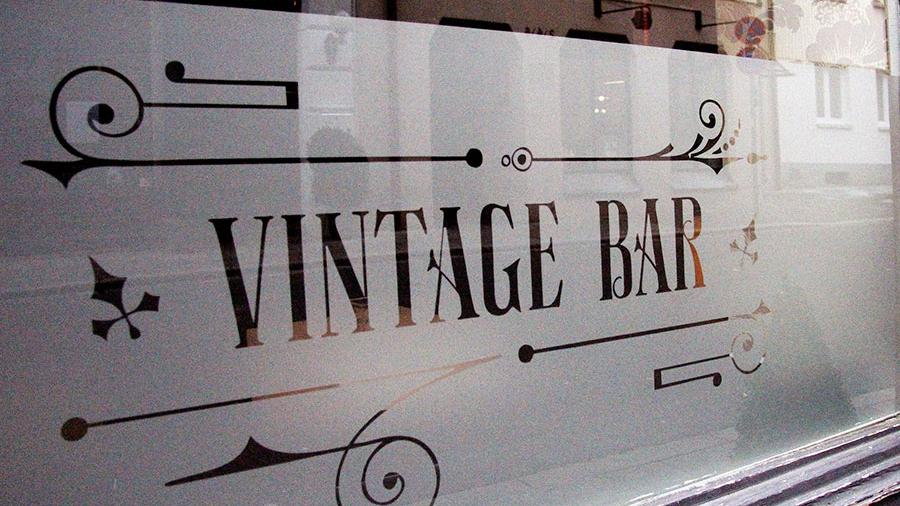 Vintage Bar Vintage Bar