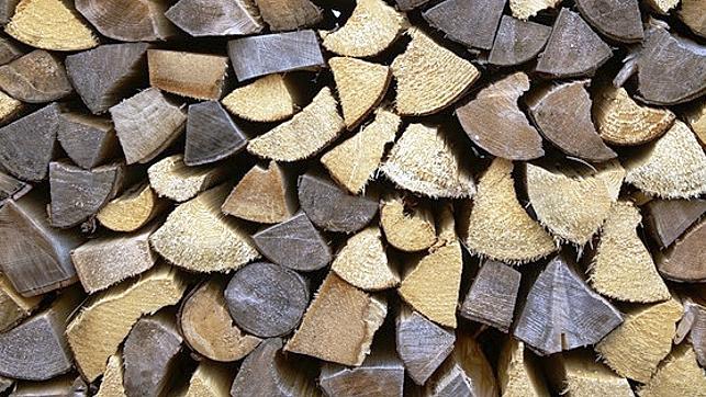 Holz machen ist beschwerlich, Holz kaufen ist teuer und Holz vom Nachbarn klauen ist dreist. Dennoch ist es genau so in Rieden (Landkreis Amberg-Sulzbach) passiert.