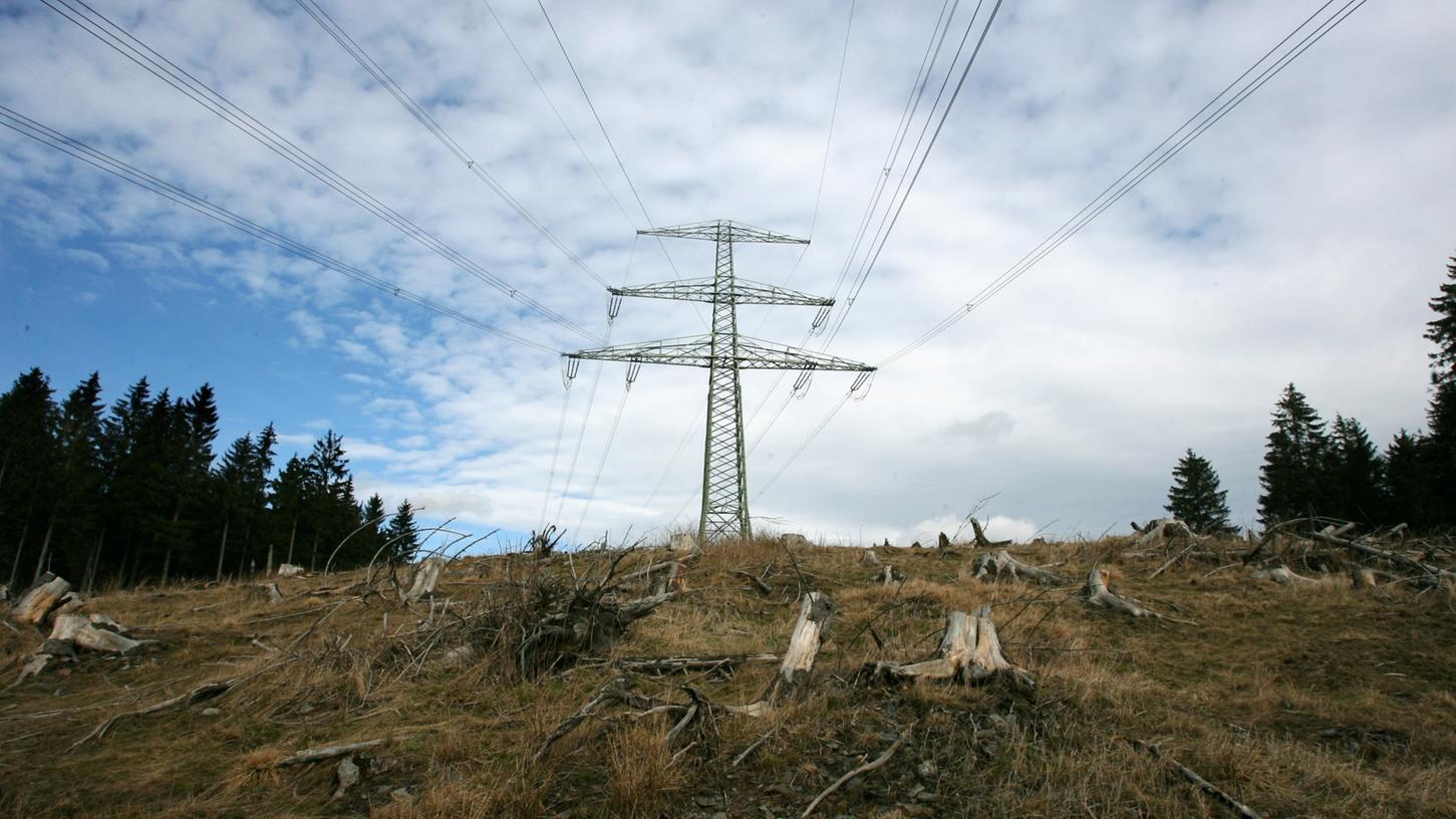 Freileitungen sollen durch Erdkabel verhindert werden - doch das sorgt bei den Kritikern der Stromtrasse weiter für Verärgerung.