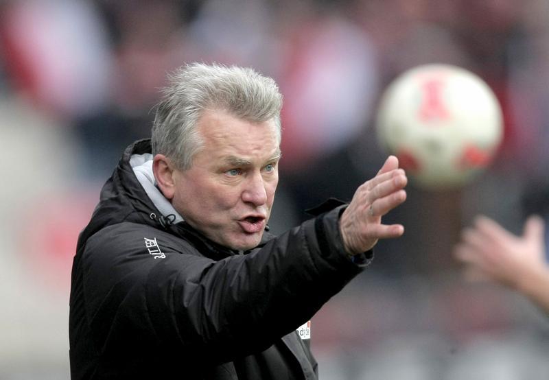"Wir werden alles daran setzen, dass es ein gutes und auch erfolgreiches Spiel werden wird", sagt Sechzger-Trainer Benno Möhlmann vor dem Kräftemessen mit dem Club.