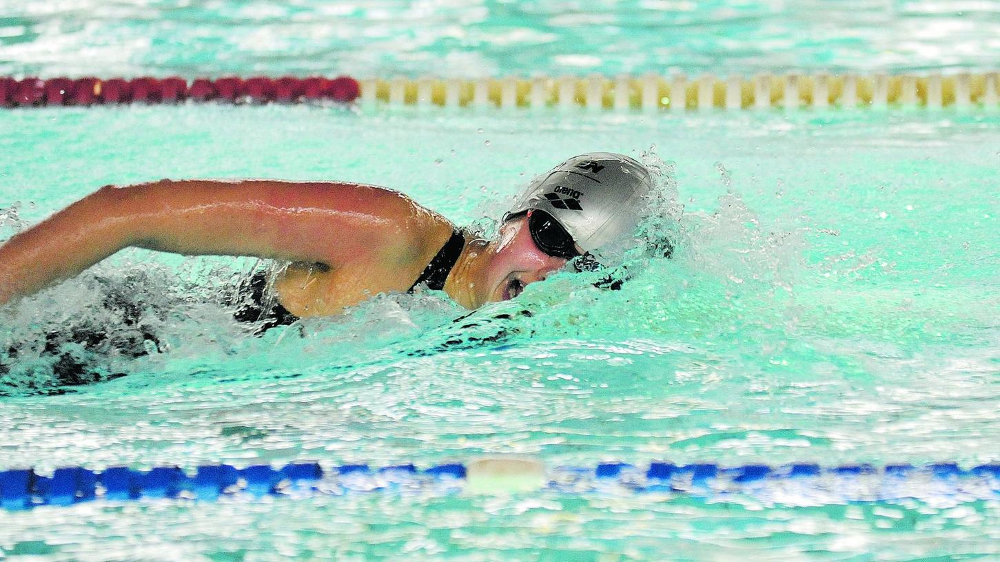 Starker Neuzugang im Erlanger Team: Cindy Oberneder dominierte die Konkurrenz über 800m Freistil und wurde überlegene Siegerin. Starker Neuzugang im Erlanger Team: Cindy Oberneder dominierte die Konkurrenz über 800m Freistil und wurde überlegene Siegerin.