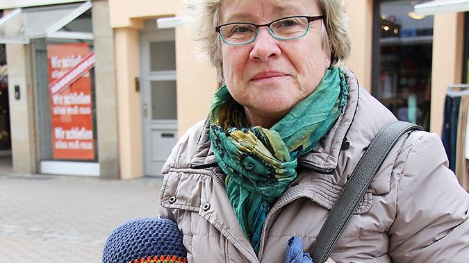 Inge Dürst, 43 (mit ihrem Enkel Simon): "Wir gehen viel in den Arcaden einkaufen, da das Parkhaus einfach praktisch ist."