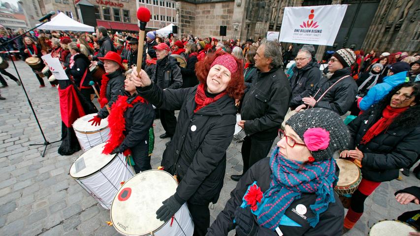 In Nürnberg fand nur eine von 200 Aktionen im Rahmen der Kampagne "One Billion Rising" statt.