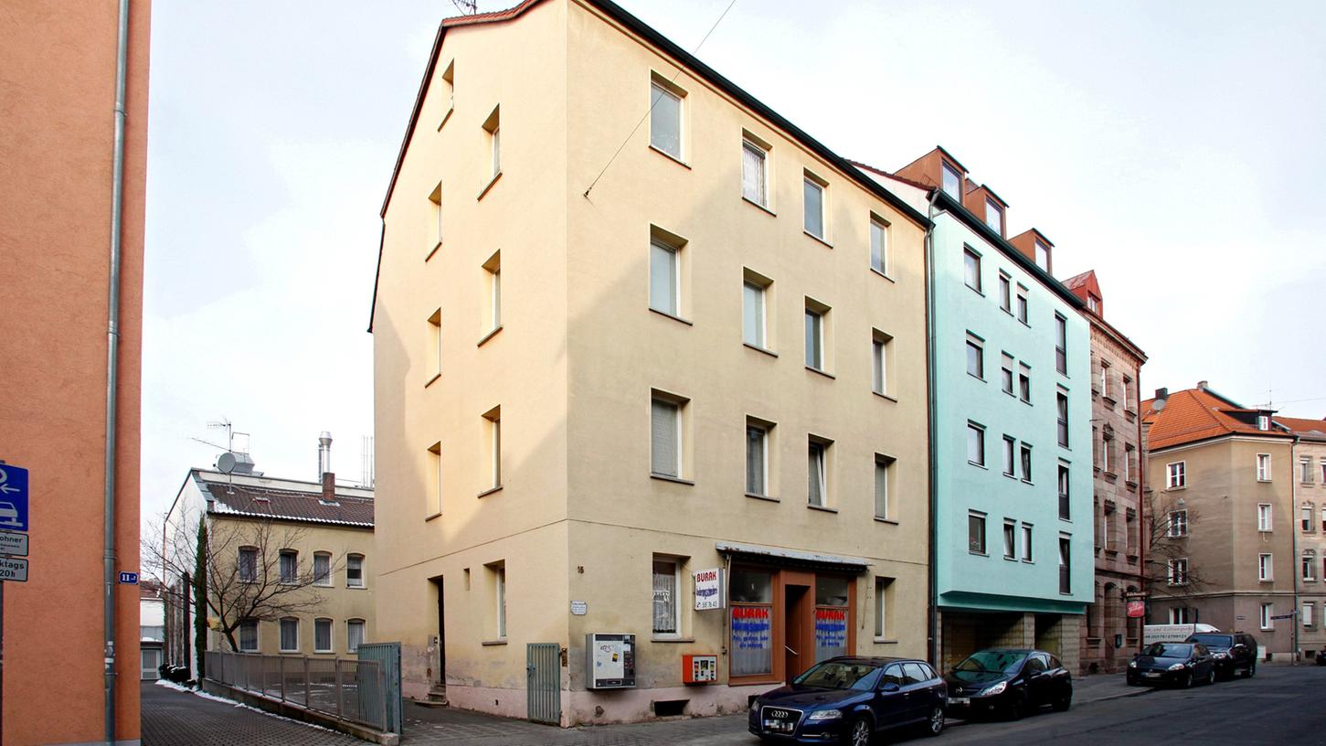 Adamstraße: Bewohner wehren sich gegen Mieterhöhung Adamstraße: Bewohner wehren sich gegen Mieterhöhung