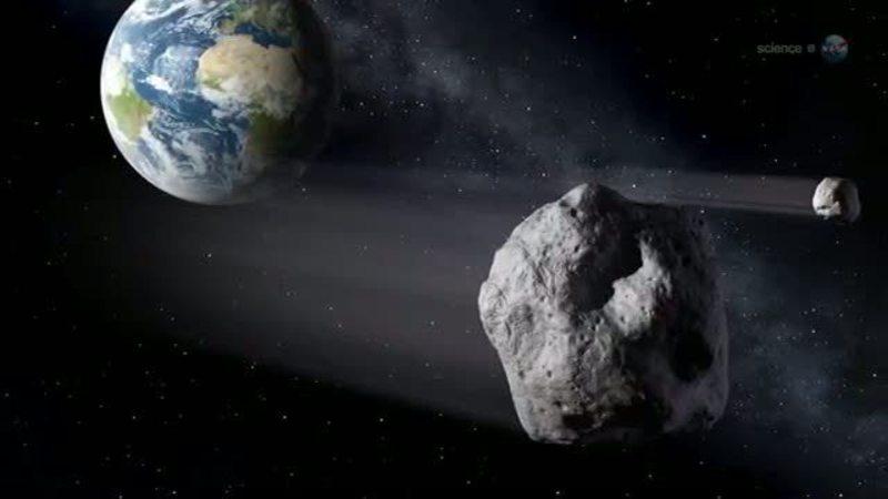 Gigantischer Asteroid fliegt knapp an der Erde vorbei