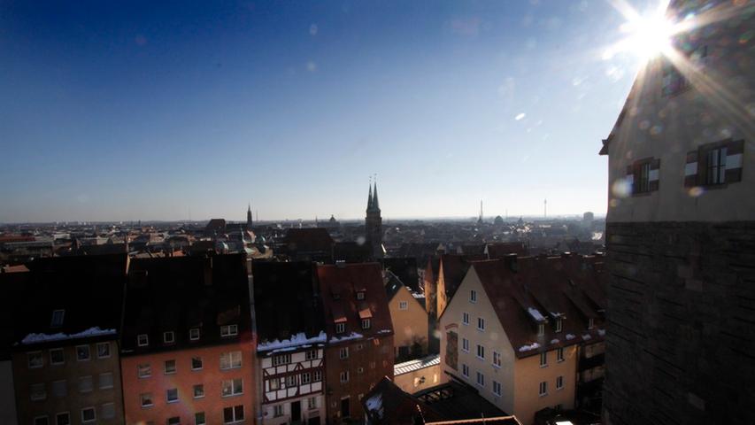 Bei schönstem Sonnenschein sieht die alte Kaiserstadt Nürnberg gleich noch viel schöner aus.