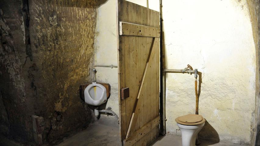 Sanitäre Anlagen sorgten für mehr Ordnung und weniger Schmutz. Manche Kammern waren sogar mit Klimatisierung, Entwässerung und Heizung abgedeckt - zum Wohle des Wachpersonals.