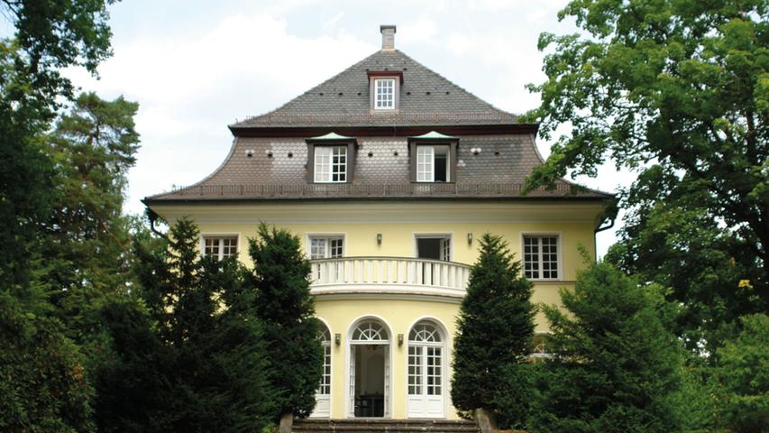 Die Villa Steinlein in der Eichendorffstraße 33...