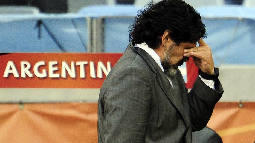 Tiefe Trauer - nach dem Ausscheiden seiner Mannschaft bei der WM verlor Maradona den Job als argentinischer Nationaltrainer.