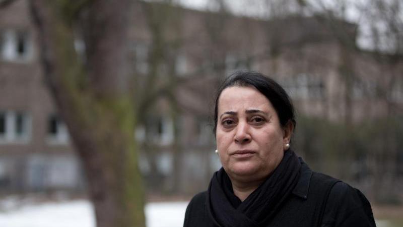 Elif Kubasik, die Ehefrau des 2006 in Dortmund erschossenen Kioskbetreibers Mehmet Kubasik, stand plötzlich mit drei Kindern alleine da.