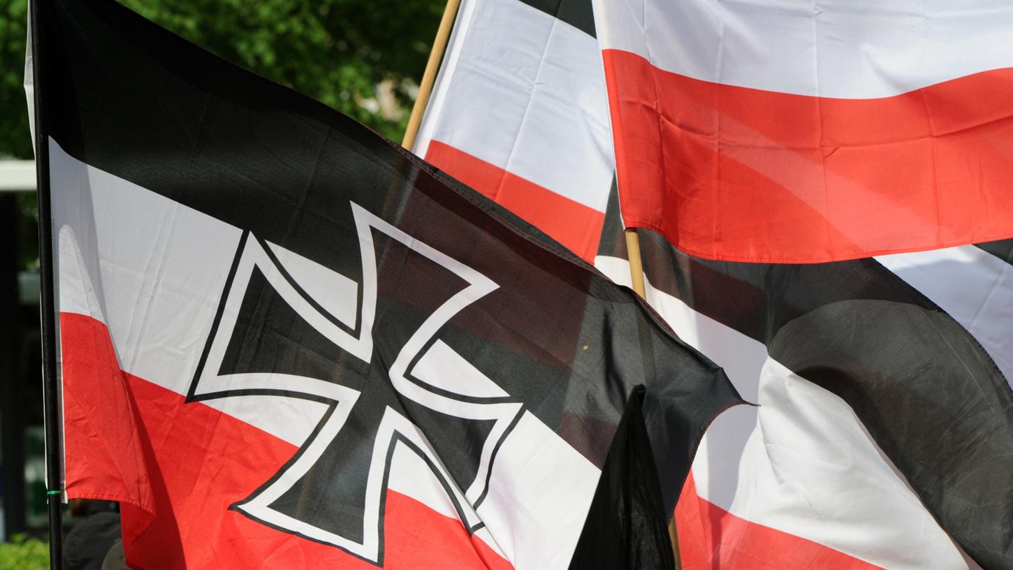 In Veitsbronn soll ein Nazi-Konzert rund 60 Gäste angelockt haben. In Veitsbronn soll ein Nazi-Konzert rund 60 Gäste angelockt haben.