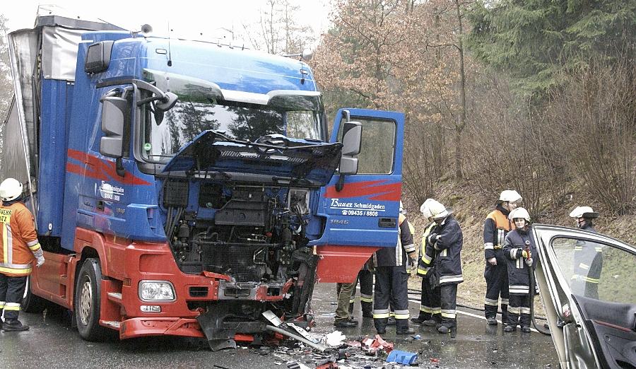 todlicher unfall auf der bundesstrasse 85 pegnitz nordbayern