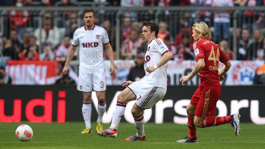 Traute sich nach 44 Minuten (!) als Erster, aufs Tor zu schießen. Konnte den Ball gegen die überfallartigen Attacken der Bayern im Mittelfeld sonst kaum behaupten.
 
 Redaktion: 5 | kicker: 4,5 | User: 4,3 (182 Stimmen)