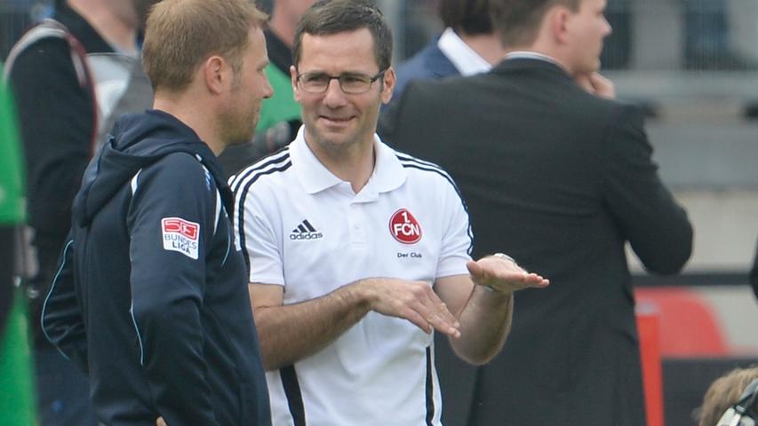 Tauschen sich dort etwa Michael Wiesinger und Frank Kramer über die taktischen Anweisungen ihrer Mannschaften aus? Wohl eher nicht. Für einen netten Plausch unter Freunden bleibt vor dem Frankenderby aber Zeit.