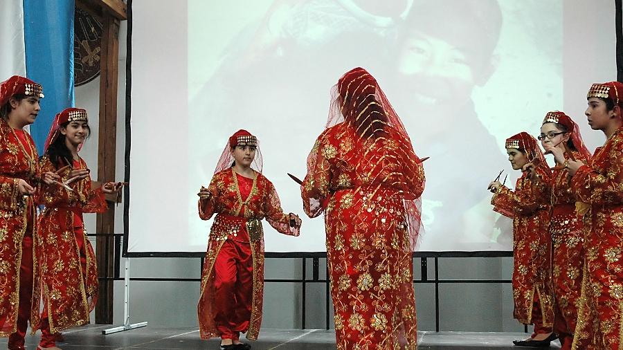 Cocuk Bayrami in der Jurahalle gefeiert