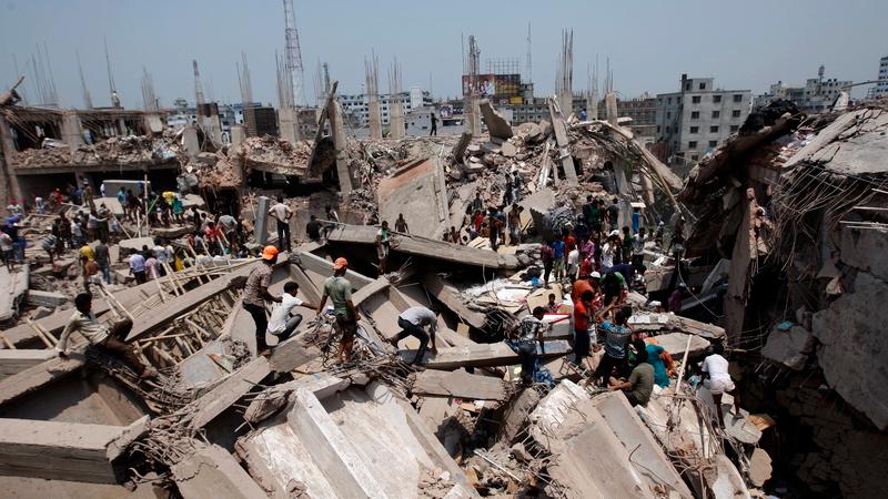 Beim Einsturz eines Einkaufszentrums in Bangladesch im April 2013 kamen 1335 Menschen ums Leben. Mehr als 1500 Menschen wurden verletzt.